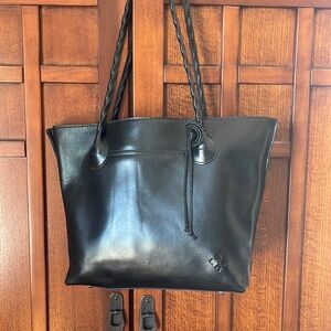Patricia Nash black leather purse. Perfect like new condition. Gorgeous. 16x11.5